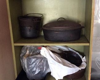 CAST IRON POTS AND PANS