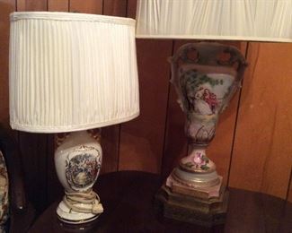 VINTAGE TABLE LAMPS