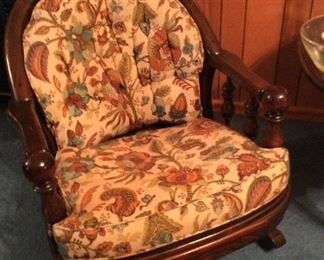 ARM CHAIR