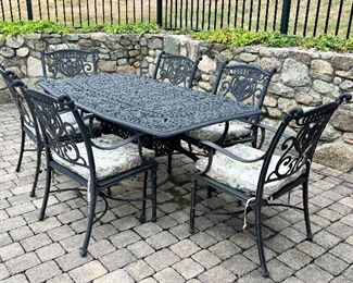 Hanamint Cast Aluminum Patio Table with 6 Armchairs