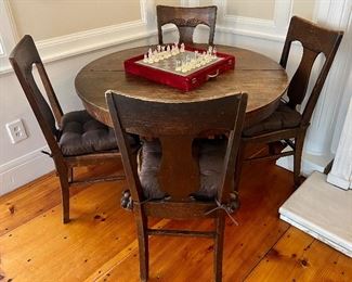 Table with Paw Feet & 4 Chairs
