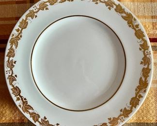 (12) Wedgewood "Whitehall" China Plates