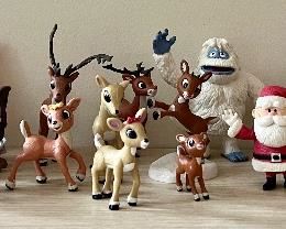 Rudolf the Red Nose Reindeer & The Island of Misfit Toys Figurines