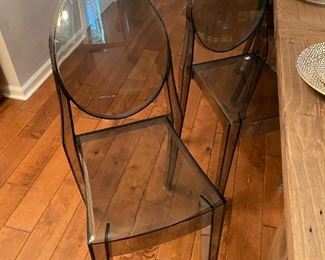 PGT Reclaimed Irish Coast Dining Table with Acrylic Chairs