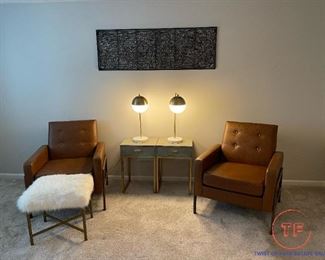 SAFAVIEH Roald Mid-Century Modern Sofa Accent Chair(s)