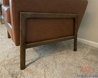 SAFAVIEH Roald Mid-Century Modern Sofa Accent Chair(s)