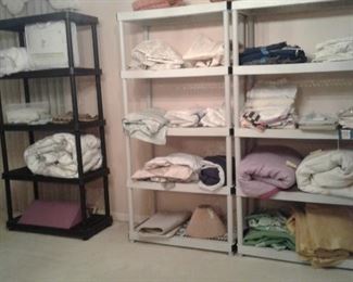 LINENS, SPREADS, SHEETS, PILLOW CASES 