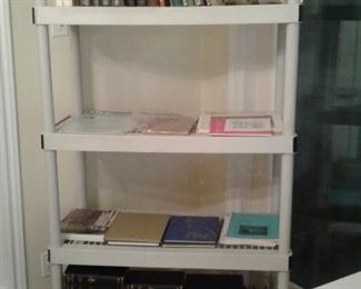 YEARBOOKS, BOOKS AND THE NATIONS OF THE WORLD SET OF BOOKS