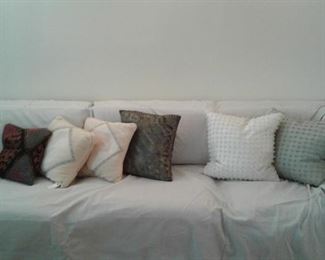 DECORATIVE THROW PILLOWS