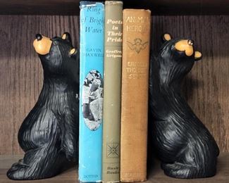 Bear bookends