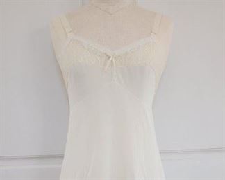 Vintage slip