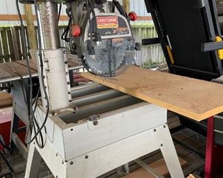 Radial arm saw