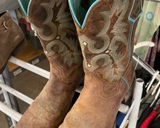 Womens Ariat boots