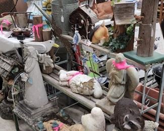 Lots of garden items