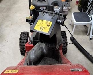 Toro Power Max 724 OE Snowblower