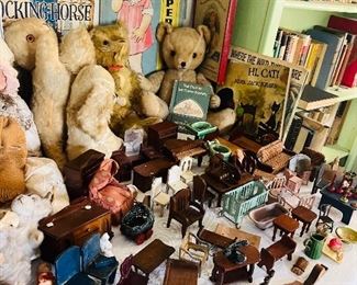 Vintage doll miniatures.