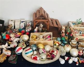 Tons of vintage Christmas !