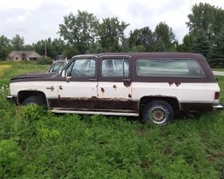1982 Chevy Suburban Diesel project. Will need Towed. Sold as is.