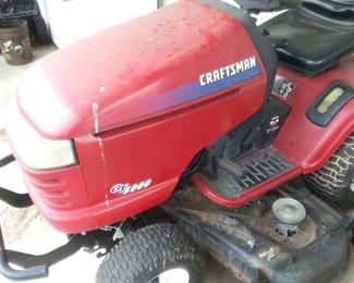 Runs. Needs battery.