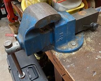 Bench Vise