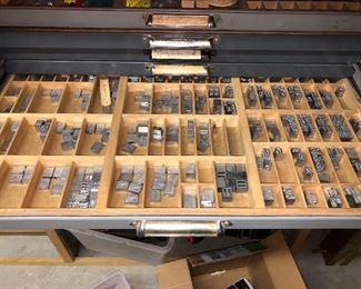 PRINTER'S METAL LETTERS