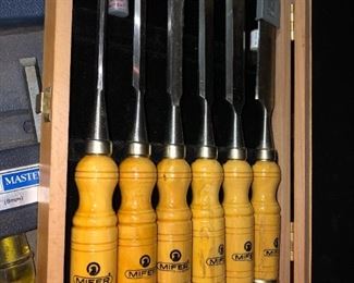 WOOD CHISEL SET