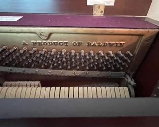 Vintage Baldwin Acrosonic Upright Piano. Serial #451822. Circa 1949 - 1950. Photo 5 of 7.