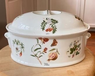 10" Covered Casserole. Made in France. Photo 1 of 2.
