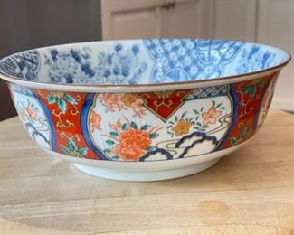 Imari Bowl with Contrasting Blue & White Chinoiserie Interior. Photo 1 of 3.