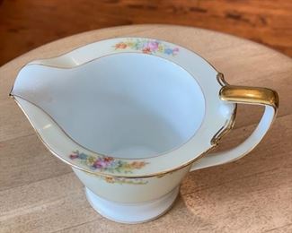 Noritake - Creamer & Sugar Set. Photo 2 of 4.