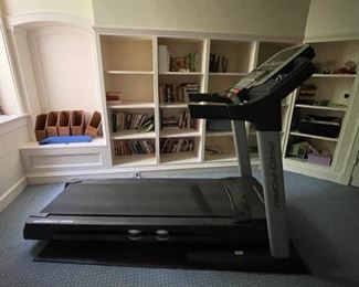 ProForm Power 995 Treadmill. Photo 1 of 4.