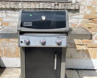 Weber Spirit Propane Grill. Photo 1 of 2.