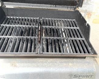 Weber Spirit Propane Grill. Photo 2 of 2.