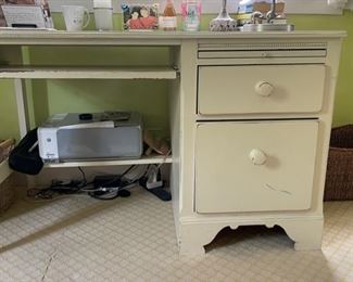 Lexington Furniture White Desk with Pullout Keyboard Tray.