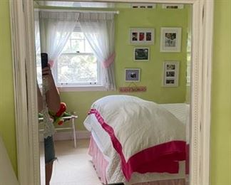 Lexington Furniture Scallop-Edge Mirror. Measures 27" W x 46" H.