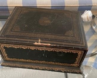 Antique leather bound cigarette box, cigarette dispenser, holds 60 plus cigarettes. Photo 1 of 3.