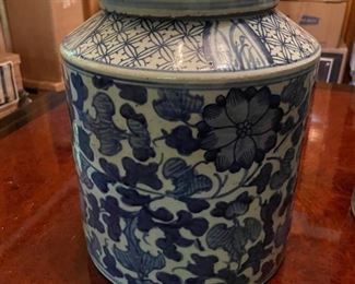 Pair of Qing Dynasty Lidded Chinoiserie Ginger Jars. Each Measures 12.5" H x 10" W with 5" Opening. Photo 2 of 6.