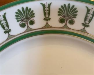 Richard Ginori "Pittoria" Ercolano Green & Gold 5-Piece Place Set - Dinner, Salad, Bread & Butter, Fruit Dishes and Tea or Coffee Cups. Complete service for 12. Photo 2 of 4.