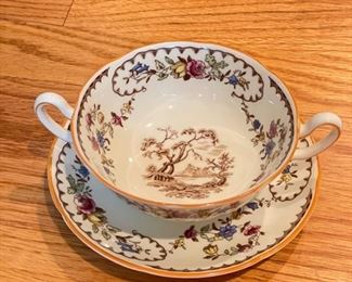Royal Doulton Bone China. Set of 6 "The Beaufort" Cream Soups & Saucers. Photo 1 of 2.