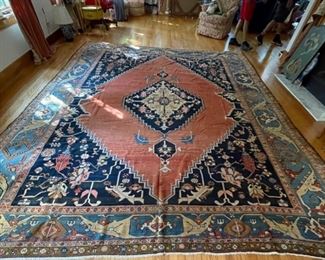 Vintage Serapi Heriz Rug. Measures 11' x 14' Photo 1 of 8.