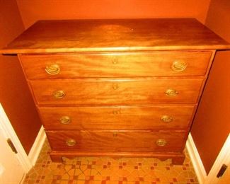 Mid 19th century English chest of drawers