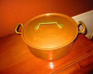 Antique lidded copper pot