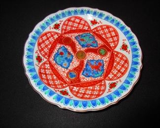 Japanese enameled porcelain dish