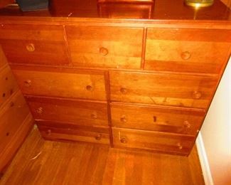 Chest of drawers