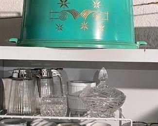 Vintage Cake Carrier