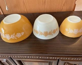 Pyrex Butterfly Gold Mixing Bowls - 3 Piece