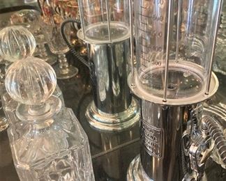 Decanter; tank dispenser 