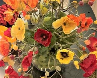 A beautiful pop of color!!