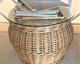 Basket/glass top table