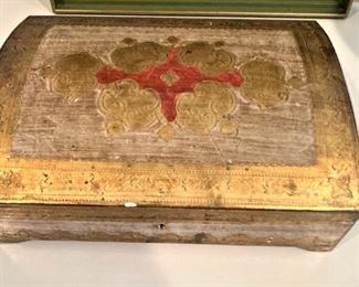Florentine box